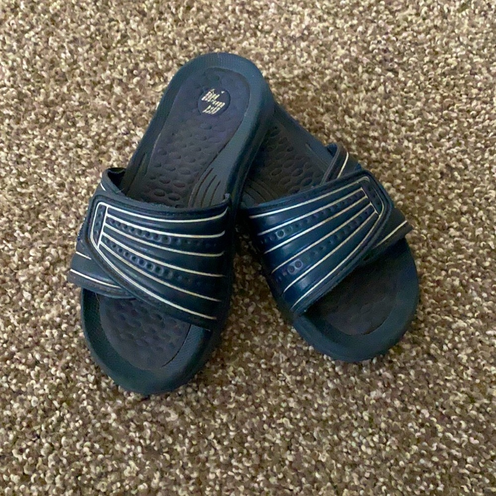 PLACE- Velcro slide on little boy sandals,US 13K-1